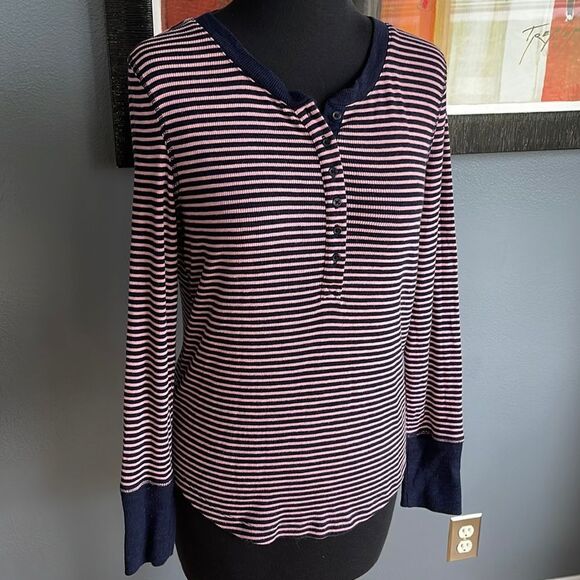 Gap navy/pink finely ribbed stretch knit henley. Small - Picture 1 of 5